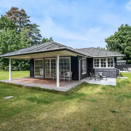 2 Bedroom In Hornbæk
