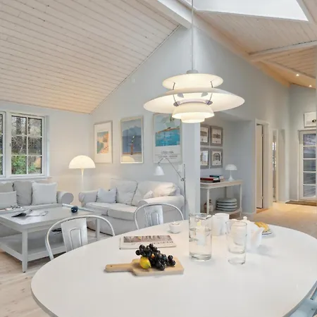2 Bedroom In Hornbæk