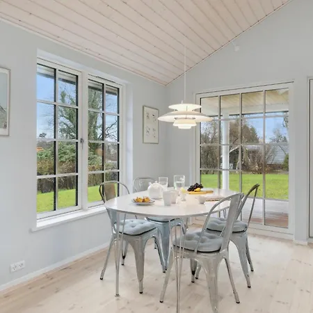 2 Bedroom In Ferienhaus *