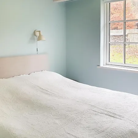 2 Bedroom In Prázdninový dům Hornbæk